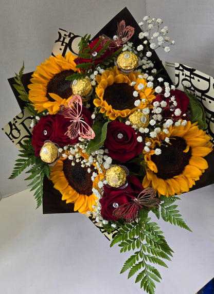 Sweet Fresh Sunflowers Bouquet With Roses